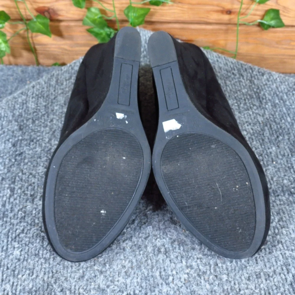 Dexflex Comfort Women Wedge Pump Size 7 Wide Professional Work Black Faux Suede